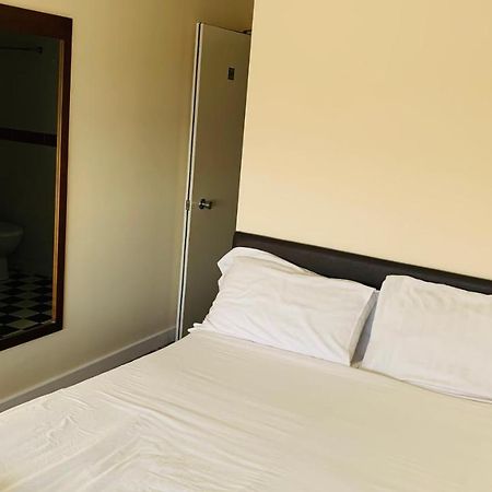 בלקפול Sunny Days Hotel מראה חיצוני תמונה